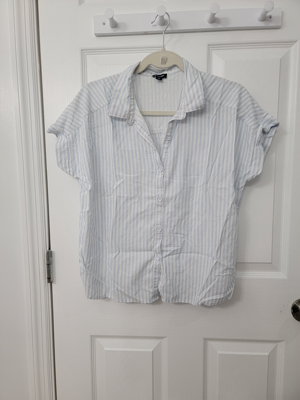 Splendid Light Blue Stripe Button Up Top NWOT Small